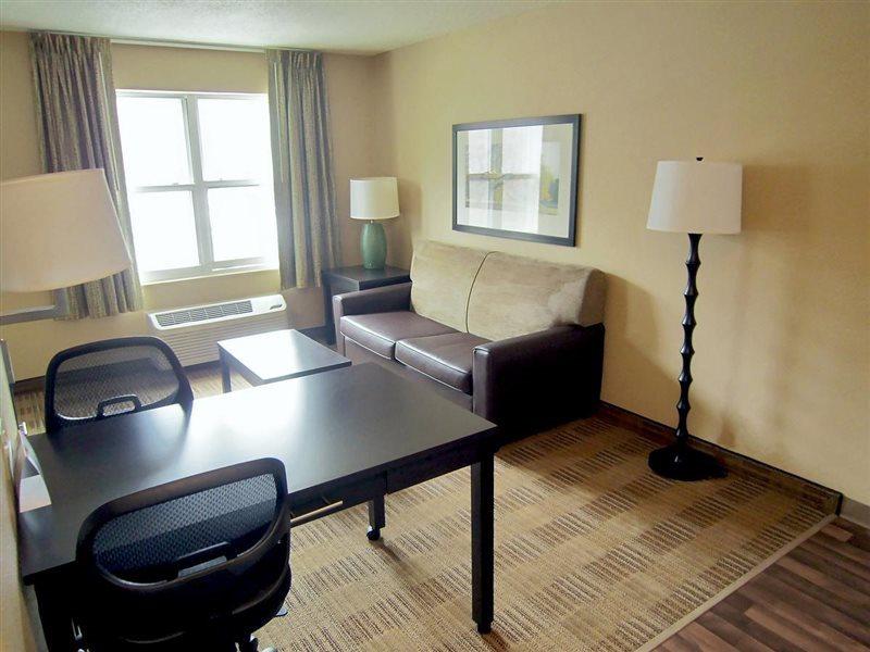 Extended America - Miami - Airport - Hotel 2*