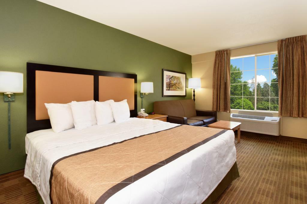 Extended America - Miami - Airport - Hotel 2*